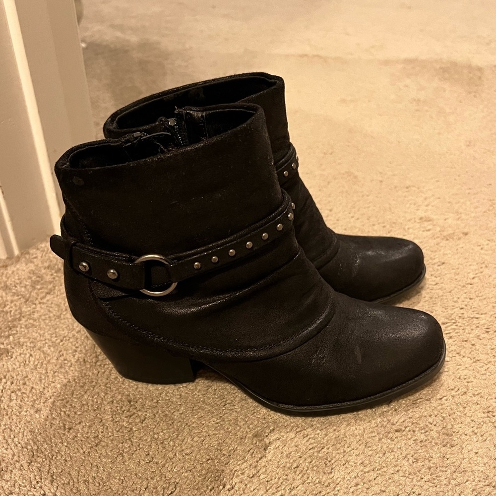 **JUST REDUCED** Black booties